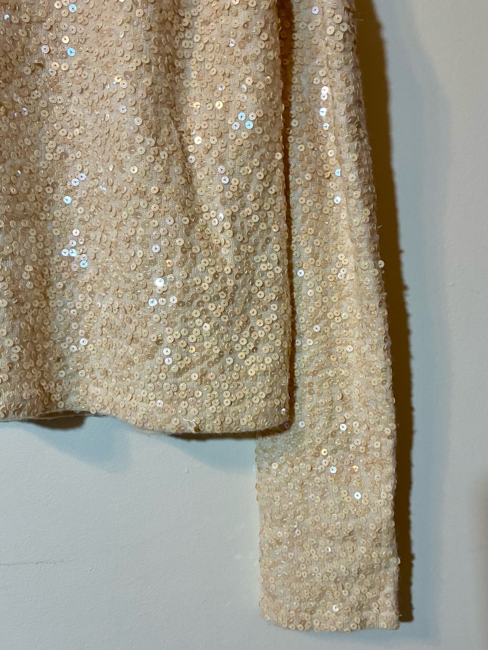 NWOT Cashmere Sequined Cold-Shoulder V-neck Sweater Top Cream Neutral Event M - Picture 6 of 10